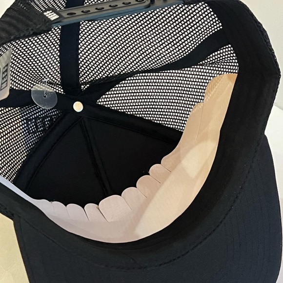 Disney Neff Black White Mickey Mouse Faces Hat - Picture 5 of 5